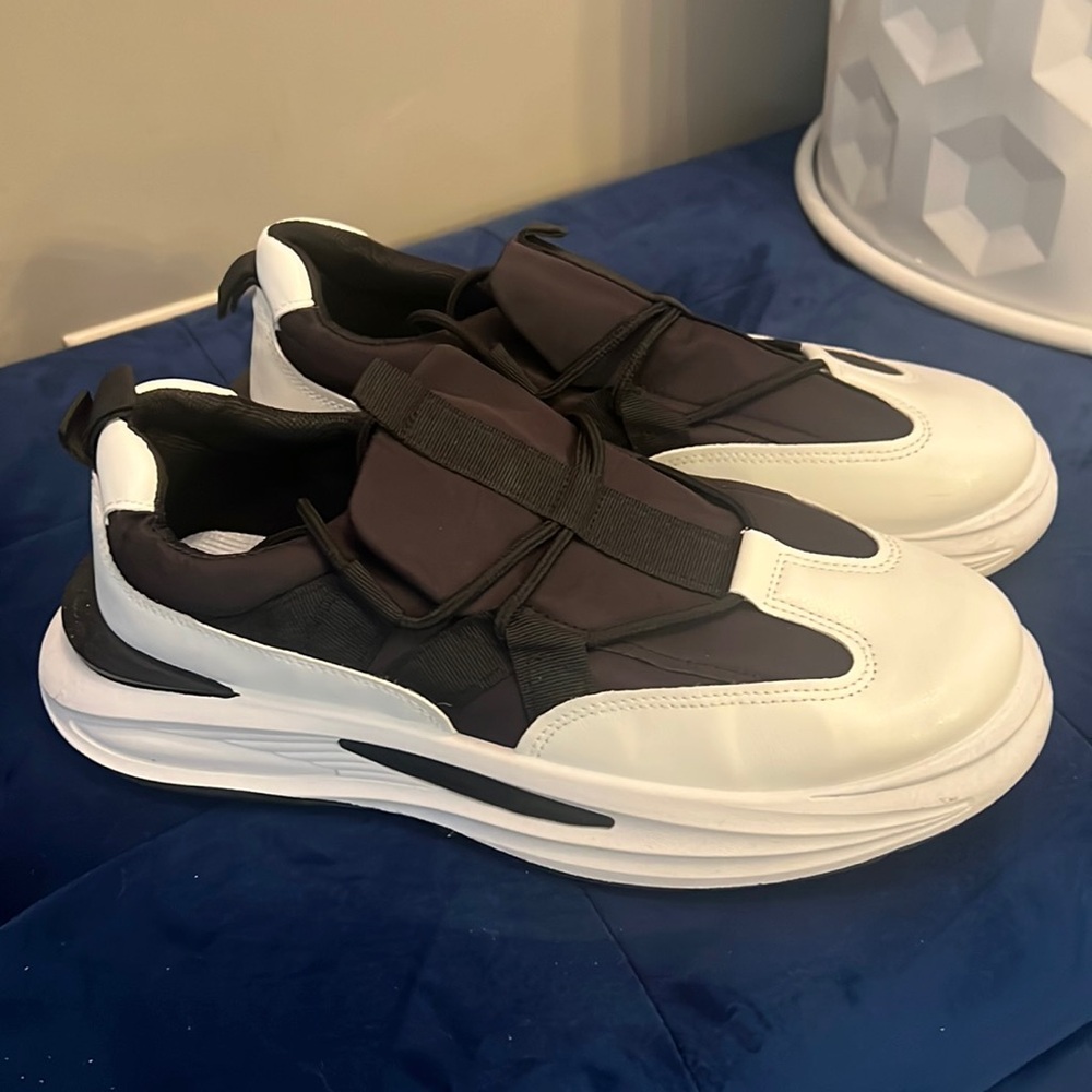 Men's casual sneaker